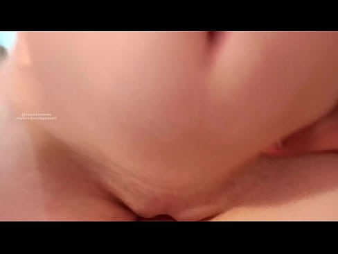 ❤️ Spavao u sestrinoj sobi i tako sam se probudio Jebanje na hr.tuberxxx.ru ️❤