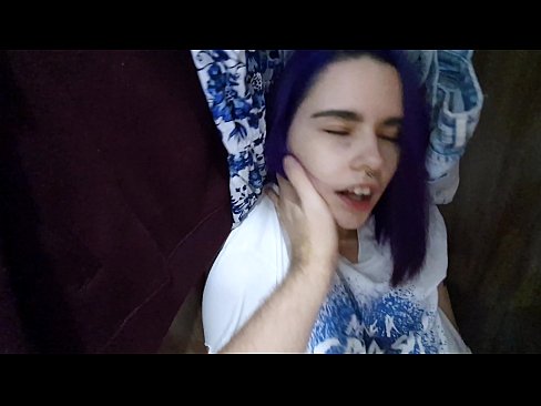 ❤️ Našao sam svoju sestru u ormaru i pomogao joj da svrši Jebanje na hr.tuberxxx.ru ️❤